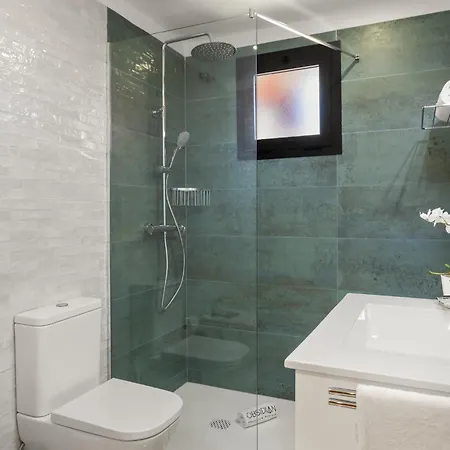 Apartment Obsidian Aquarela *