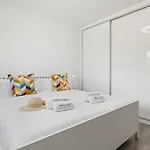 Obsidian Aquarela Apartment